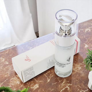 Cremă de ochi cu efect 24 de ore, cu extract premium de trandafir bulgăresc și mătase, 15 ml